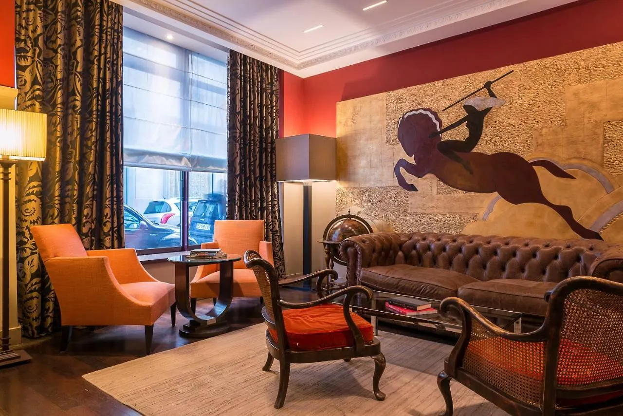 ***  Crystal Hotel Paris France