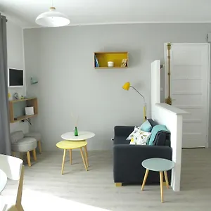 https://provencal-vintage-cocoon.fr-provencehotel.com